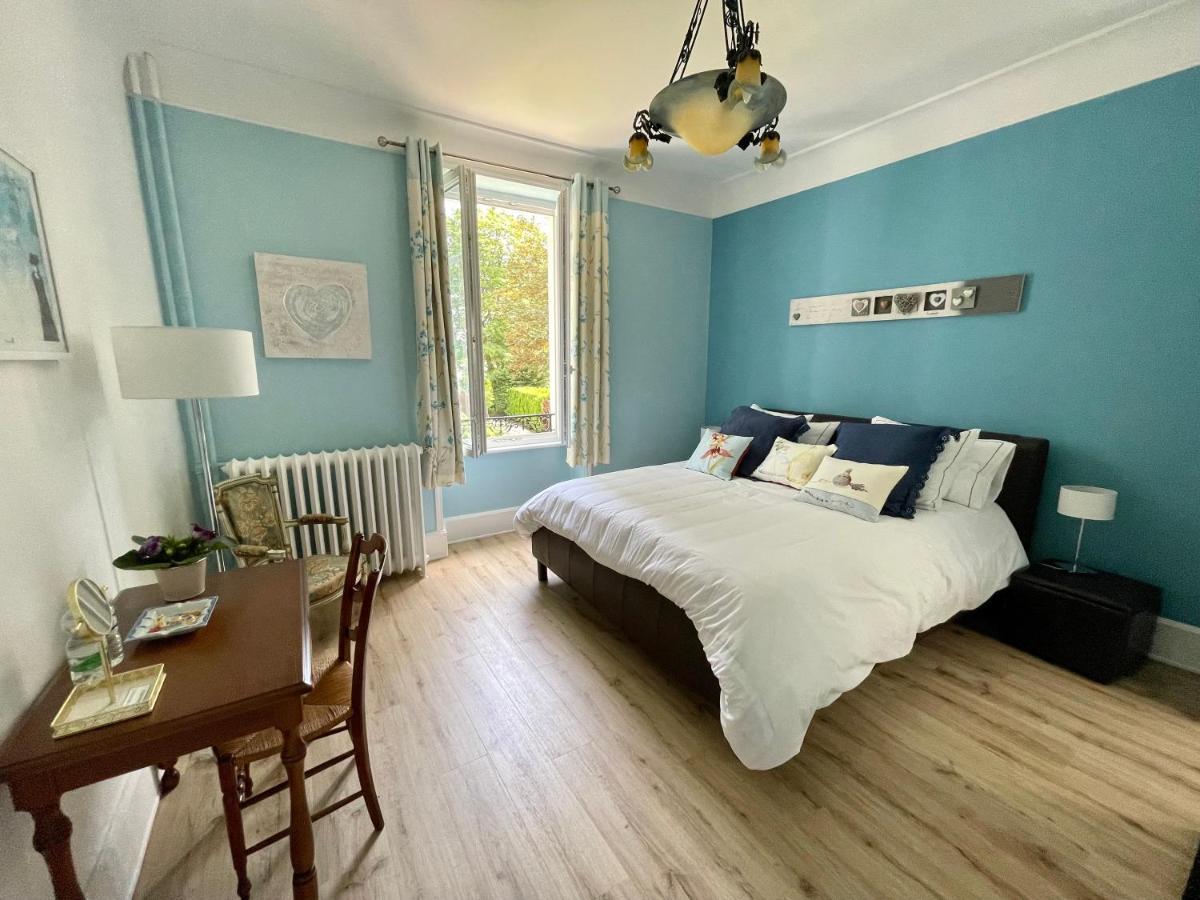 La Maison Bleue « La Charade » Thaon-les-Vosges Exteriör bild